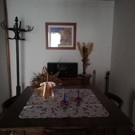 Pequeno Adosado De Montana Con Terraza Villa Villanova Dış mekan fotoğraf